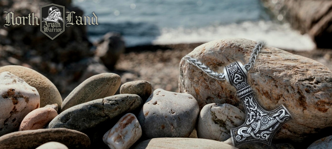 Aryan Warrior Thorshammer und anderer Schmuck Aryan Warrior Thorshammer und anderer Schmuck