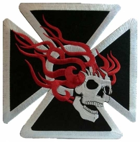 Rückenaufnäher - Eisernes Kreuz mit Flammen-Schädel Rückenaufnäher - Eisernes Kreuz mit Flammen-Schädel
