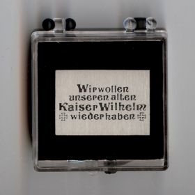 Pin - Kaiser Wilhelm II mit Geschenkbox Pin - Kaiser Wilhelm II mit Geschenkbox